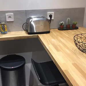 Chaleureux Au Coeur Du Panier Apartment
